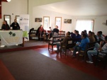 Profesionales de la DPP durante el encuentro con internos de la c&aacute;rcel de Arauco 