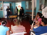 Equipo penitenciario de la c&aacute;rcel de Mujeres de San Joaqu&iacute;n expone ante las m&aacute;s recientes madres del penal