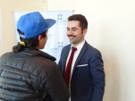 Al final de la audiencia el joven le agradeci&oacute; a su defensor juvenil  la labor desplegada en el jucio oral. 