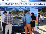 Masiva asistencia de p&uacute;blico en el stand de la Defensor&iacute;a instalado en la plaza i de la  Independencia de Concepcion. 