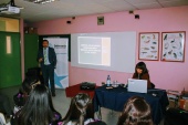 Cerca de 70 alumnos participaron de la exposici&oacute;n que realizaran Luis Acu&ntilde;a y Mar&iacute;a Paz Sandoval de la UDPJ 