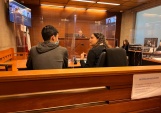 La Defensora Penal P&uacute;blica Catalina Parraguez en una ceremonia de egreso de TTD.