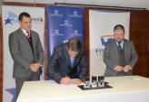 El Presidente de la Corte de Apelaciones de Rancagua, Marcelo V&aacute;squez, firma el convenio interinstitucional 