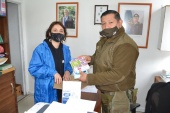 La Defensora Regional de Coquimbo entrega material de difusi&oacute;n a usuarios en la Comisar&iacute;a de Ovalle