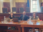 Los defensores p&uacute;blicos Karen Neira y Tyrone Etchegaray, junto a la jefa de Estudios, Catherine R&iacute;os (a la derecha).
