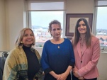 la defensora Local jefe Ximena Silva, recibi&oacute; el agradecimiento de Leticia, por el trabajo de la defensa penal p&uacute;blica.