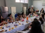 Hijos e hijas de mujeres impuatdas, pudieron disfrutar un desayuno pre navide&ntilde;o con autoridades de la Defensor&iacute;a 