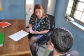 La nueva defensora RPA dialog&oacute; extensamente con el joven infractor recluido en el CIP