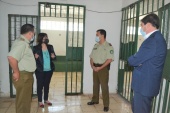 La Defensora Regional durante el recorrido por las instalaciones
