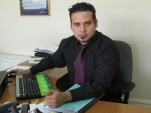 H&eacute;ctor Benavides, abogado defensor,