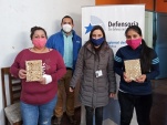 Profesionales de la Defensor&iacute;a Regional aprovecharon el encuentro para saludar a las madres en su d&iacute;a. 