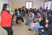 La defensora juvenil llam&oacute; al cuidado y prevenci&oacute;n en actos al interior del colegio. 