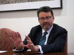 Humberto Sierra Porto sostendr&aacute; reuniones con varios ministros y representantes de distintos poderes del Estado.