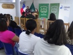 La Defensora regional, Ver&oacute;nica Reyes, dialog&oacute; con las internas 