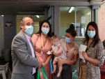 No hubo viejo pascuero, fue impedimento para que la alegr&iacute;a de la navidad llenara la secci&oacute;n sala cuna del CPF Santiago
