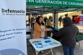La asistente administrava de la Defensor&iacute;a Regional, Danisa Ossandon da a conocer la misi&oacute;n institucional a vecinas de la comuna de Copiap&oacute;.