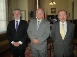 El Defensor Regional de Valpara&iacute;so, el nuevo presidente de la Corte porte&ntilde;a y el jefe (S) de Estudios.