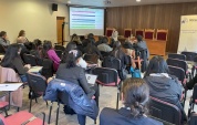 La relatora fue la profesora de esa facultad e investigadora en temas de g&eacute;nero Yanira Z&uacute;&ntilde;iga A&ntilde;azco .