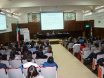 M&aacute;s de cien alumnos y docentes participaron del Seminario organizado por la UdeC con la colaboraci&oacute;n de la Defensor&iacute;a Regional del Biob&iacute;o. 