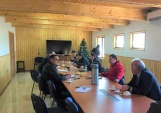 El Defensor Regional de Ays&eacute;n (extremo derecho) plante&oacute; la preocupaci&oacute;n institucional por el riesgo sanitario que enfrentan los privados de libertad.