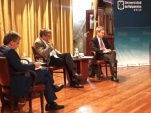 Durante el encuentro, los tres expertos expusieron su visi&oacute;n cr&iacute;tica sobre la llamada Ley 'Na&iacute;n-Retamal'.
