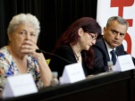 El equipo de jueces fue presidido por Cecilia Medina (izquierda) e integrado por Ximena Gauch&eacute; (centro) y Georgy Schubert (derecha), entre otros.