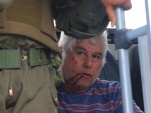 Rigoberto Orellana Jeneral, luego de ser bajado del carro policial en la protesta pesquera en la ciudad de Arica. Fotograf&iacute;a: Francisco Manr&iacute;quez 