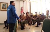 El Defensor Regional de Antofagasta expuso sobre Migraci&oacute;n desde la mirada de los Derechos Humanos a funcionarios policiales 
