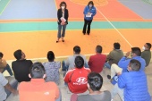 El di&aacute;logo con condenados se realiz&oacute; en el gimnasio del penal 