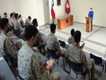 La exposici&oacute;n del Defensor Regional de Tarapac&aacute; ante los uniformados.