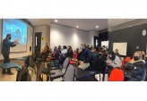 El periodista de la DRMn Jos&eacute; Ignacio Aguirre realiz&oacute; una charla a estudiantes y acad&eacute;micos de Periodismo de la UDD