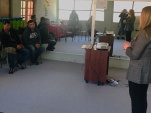 La jefa de Estudios, Violeta Villalobos, aclar&oacute; diversas dudas de los participantes en la charla de difusi&oacute;n.