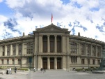 La resoluci&oacute;n judicial revoc&oacute; resoluci&oacute;n apelada ante el Juzgado de Garant&iacute;a y Corte de Apelaciones de San Miguel 
