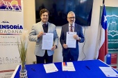 El defensor regional, Ra&uacute;l Palma junto al director general de CAJVAL, Gast&oacute;n Gauch&eacute;.