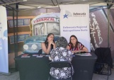 Las profesionales de la DRMN, despejaron dudas y dialogaron con los vecinos de la Villa Olimpica.