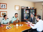 El coronel &Aacute;lvaro Rivera y el Defensor Regional, Ra&uacute;l Palma, reafirmaron el compromiso de trabajo conjunto entre ambas instituciones.