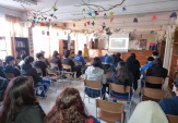 La trabajadora social Catalina Rubio convers&oacute; con estudiantes de Chill&aacute;n Viejo