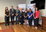El equipo  de la DRMN junto a docentes, directores, investigadores de la Universidad Aut&oacute;noma de Chile.