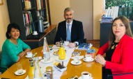 &iquest;Cu&aacute;l es el tipo de sociedad que estamos construyendo?, tema fundamental en la extensa conversaci&oacute;n entre los directivos regionales y la Senadora.