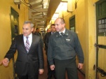 Defensor Nacional, Georgy Schubert S. y el Director Regional (S) de Gendarmer&iacute;a, mayor Luciano Ch&aacute;vez