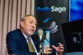 Erwin Neumann en la Radio Sago