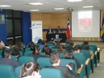Estudiantes de Derecho del Campus Chill&aacute;n de la Universidad de Concepcion participaron activamente del seminario .