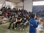Pese al frio  los alumnos y alumnas del CXolegio Nazarteh, siguieron atentos la charla de difusi&oacute;n