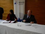 Nuevo convenio firm&oacute; al Defensora Regional en b&uacute;squeda de una defensa especializada de mayor calidad.