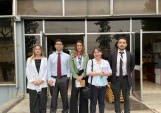 Encargada de defensa penitenciaria Valentina Lorca junto a profesionales del INDH luego de inspeccionar las condiciones de internos del CCP Colina 1