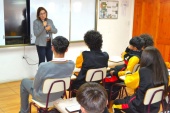 La charla fue realizada por la defensora penal Paula Perez