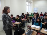 Los j&oacute;venes escucharon atentamente las exposiciones para luego plantear sus inquietudes.