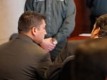El gendarme Jorge Retamal (en la foto) est&aacute; permanentemente preocupado por el estado de salud del estudiante Anyelo Estrada.