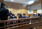Los defensores penitenciarios Catalina Salvo y Juan Pablo Alday junto al machi Celestino C&oacute;rdova Tr&aacute;nsito