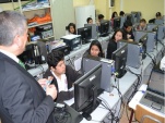 La charla sobre el Proyecto Inocentes se desarroll&oacute; en el laboratorio de Computaci&oacute;n del establecimiento educacional.